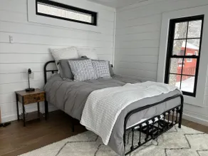 Quiet Lake House - Image 2
