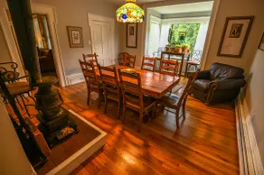 Historic Home steps from Downtown shops Sleeps 8. - Image 2