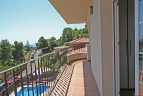 Beautiful holiday villa in Calafell with private pool - Image 5