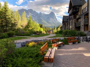 Luxury Escape in Canmore! - Image 5
