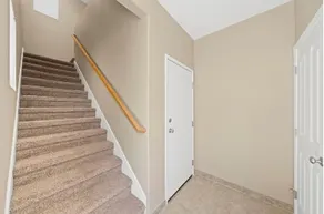 Modern Townhouse near a golf course, Folsom Lake, and hiking trails - Image 5