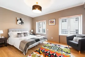 Exquisite Townhouse in Lisbon City Center- PRIVATE GARAGE & TERRACE - Image 2