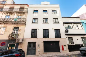 Exquisite Townhouse in Lisbon City Center- PRIVATE GARAGE & TERRACE - Image 3
