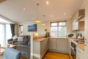Lakeside 4 Lodge - Image 4