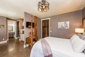 The Clydesdale Suite (Olympic Peninsula) - Image 2