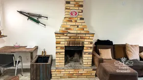 Triplex house with 3 suites, in a gated community in downtown Gramado. - Image 2