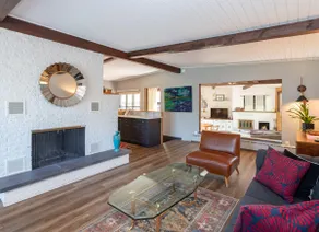 Mid-century modern home on the Bench - Image 5