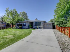 Mid-century modern home on the Bench - Image 3