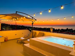 Duke of Aosta Terrasse mit privatem Mini-Pool - Image 3