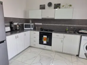Sea View 3BR Apt near Miami Beach Limassol - Image 4