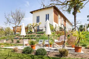 Barn retreat in Italian UNESCO wine region with terrace & pool - Image 3