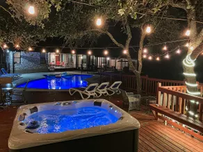 Austin Retreat: Private Pool, Hot Tub & Pet Space - Image 2