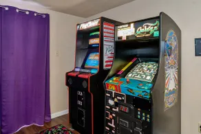 Lakefront w/ Dock, 300mb WIFI, Theater, Arcade - Image 5