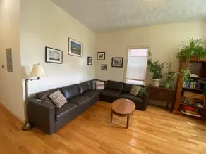 Sleeps 5 ppl in 2 bedroom w/ air, parking &laundry - Image 5