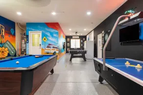 MassiveGameroom+ResortSyleYard+Pool+GolfCourseView - Image 5