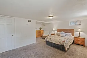 Golden Brewmaster House – Historic Stay - Image 2