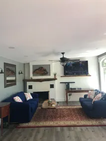 Lake front house - Image 3