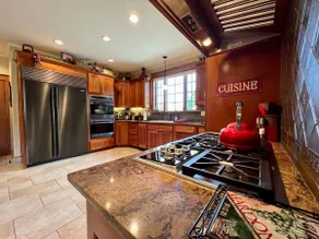 Bella Vita Estate Luxury Home With Hot Tub on Golf Course - Image 3