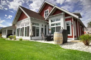 Peaceful, Modern Lake Cottage/A Sunny Retreat @ The Cottages on Osoyoos Lake 🌅 - Image 2