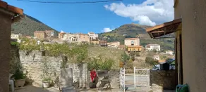 Cozy house near the Asco Gorge - Image 3