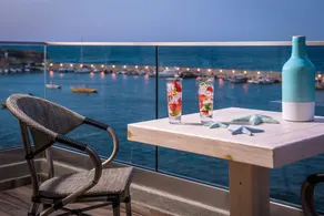 Sea View Penthouse with Jacuzzi - Image 5