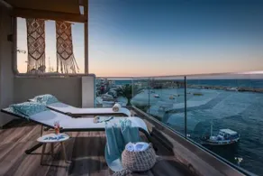 Sea View Penthouse with Jacuzzi - Image 2