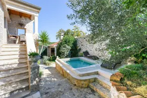 HOLIDAY VILLA BLUE TREE  (NO FRONT DESK PLEASE CONTACT THE PROPERTY 5 DAYS BEFORE ARRIVAL) - Image 3