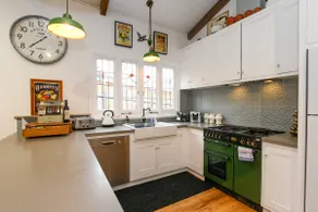 Vintage Charm On St Leonards - Image 4