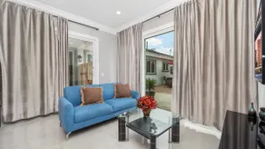 Private Studio+ kitchen near Disneyland - Image 4
