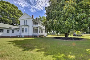 Spacious, Historic Home for 12 - Near Myrtle Beach - Image 4