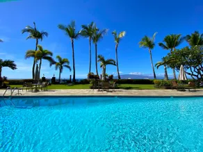 Lahaina Studio: Beachfront, Mountain View, Hot Tub - Image 2