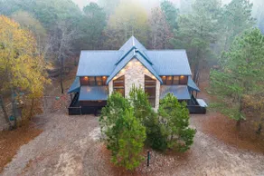 Crooked Creek Lodge - Image 2