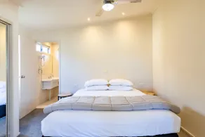 Deluxe Villa - Image 5