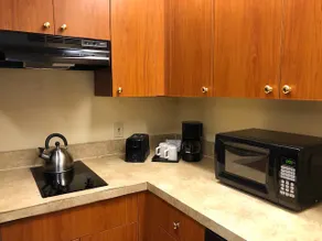 1 Bedroom Condo-Close to Universal Studios-Sleep 5 - Image 2