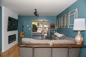 Hotel House - Image 2