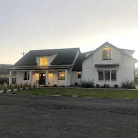 Parklands House: Luxury Home w/ Hot Tub Near Bryce - Image 2