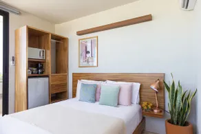 Hotel-Style Suite w/Private Pool & Rooftop View - Image 5