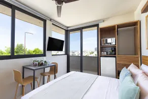 Hotel-Style Suite w/Private Pool & Rooftop View - Image 2