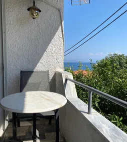 Serene studio 25m to the beach, A/C, wifi - Image 4