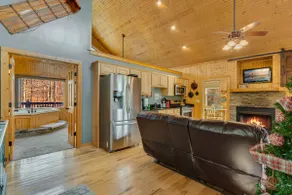 Yonah Escape~ R&R getaway~hot tub~10 mins to Helen - Image 4
