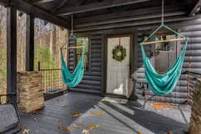 Yonah Escape~ R&R getaway~hot tub~10 mins to Helen - Image 2
