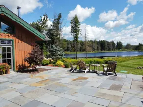 Huge Country Estate with ponds and hiking trails - Image 2