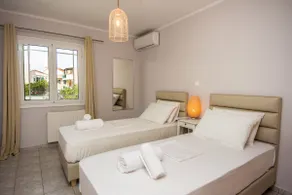 Elena's apartment 3 - Image 3