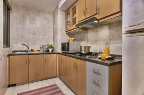 Comfy 2BR Deluxe in Northeast Singapore - Image 2