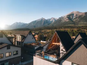 Basecamp Resorts Canmore - Image 3