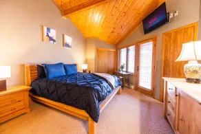Mountain Vista Eagle's Nest: Hot Tub & Fireplace! - Image 2