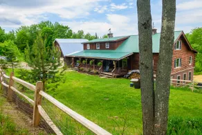 Cozy Log Cabin - Sauna - Fireplace - Sleeps 10! - Image 4