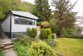 Rossmay Cabin - Lochside holiday home with beach - Image 2