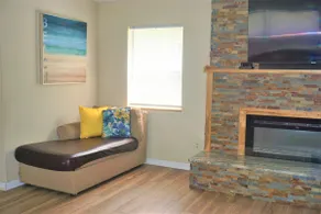 Riverside Island Bungalow - Image 4
