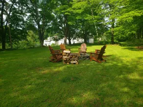 Historic Catskills farmhouse with sweeping views - Image 3